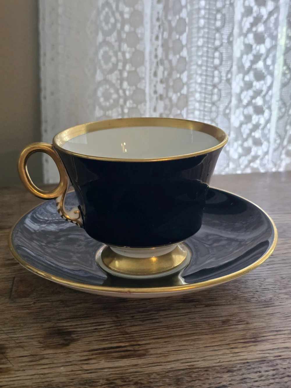 Adderley vintage elegant